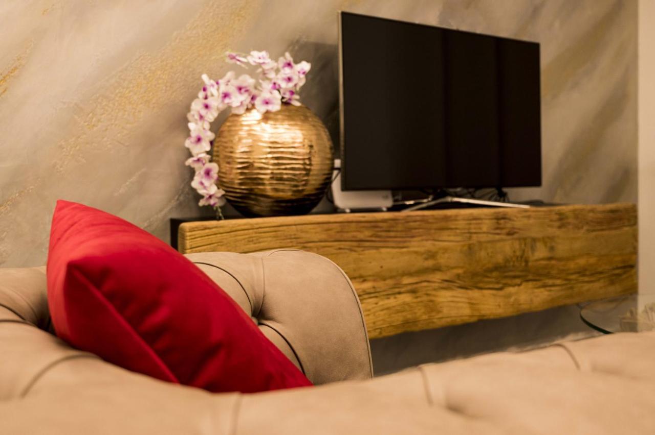 Vipverona Luxury Apartment - Royal Welcome Екстериор снимка