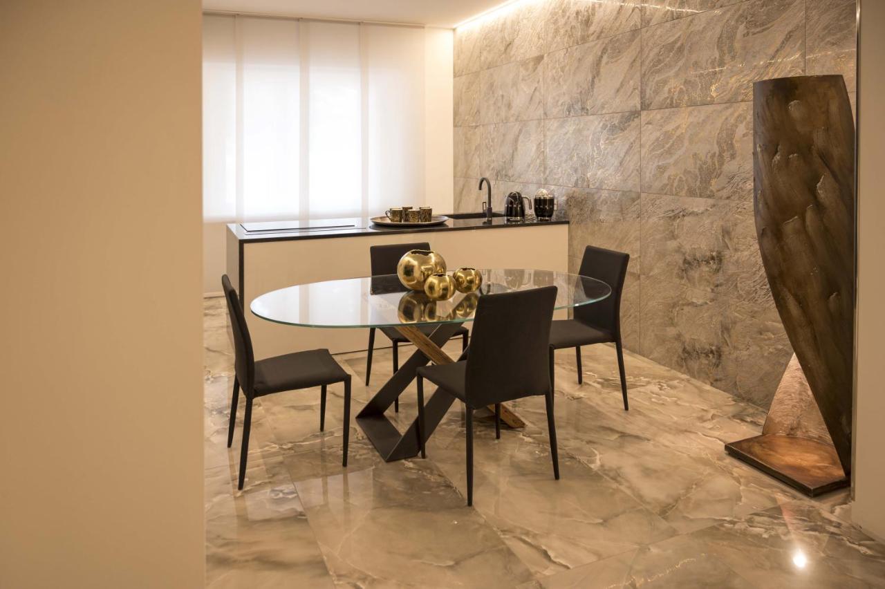 Vipverona Luxury Apartment - Royal Welcome Екстериор снимка