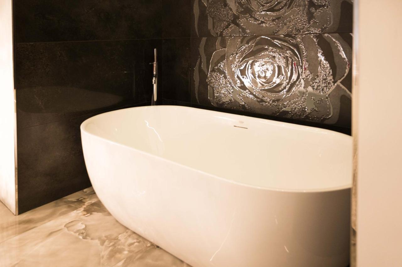 Vipverona Luxury Apartment - Royal Welcome Екстериор снимка