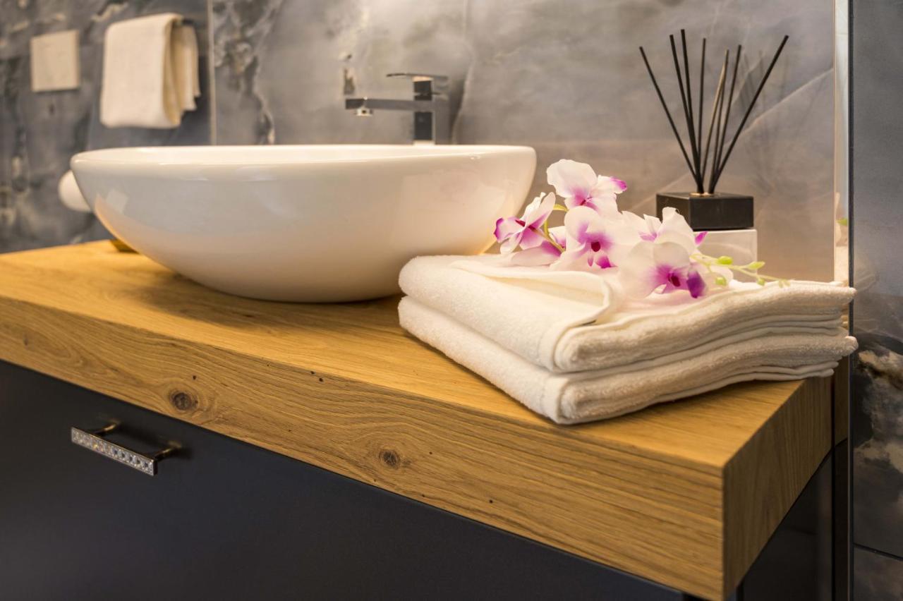 Vipverona Luxury Apartment - Royal Welcome Екстериор снимка