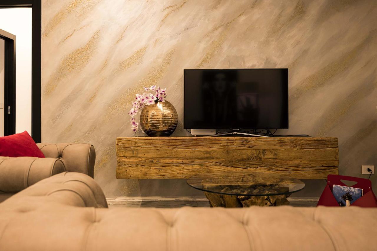 Vipverona Luxury Apartment - Royal Welcome Екстериор снимка